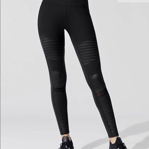 Alo yoga motoleggings